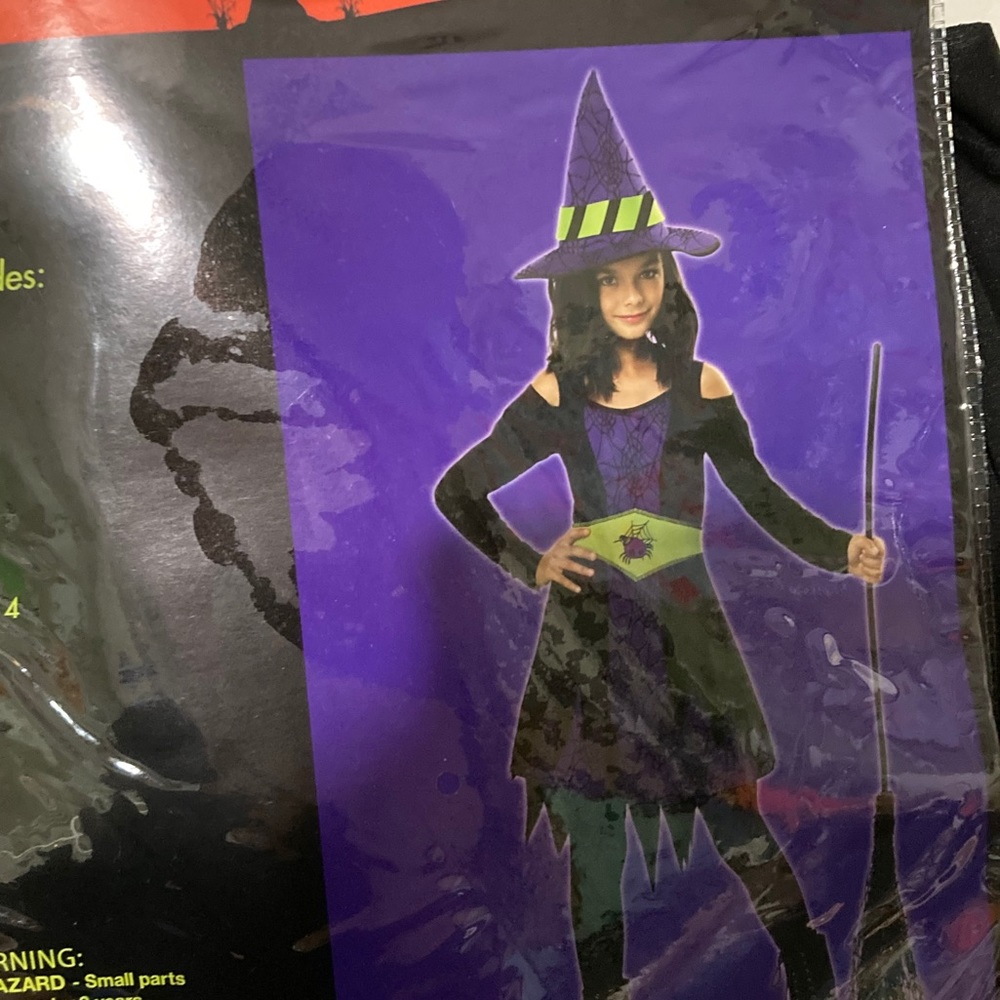 witch 🧙 costume